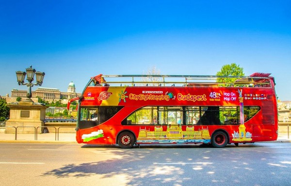 Hop On Hop Off + Discounted boat tour